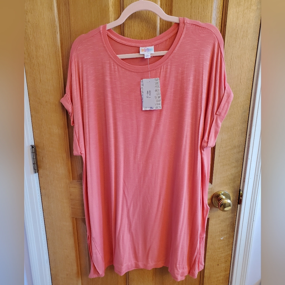 NWT Large Lularoe Leah Tunic